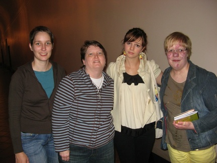 AmberTamblyn 06