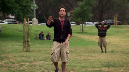 CM Weeds-6x04 001