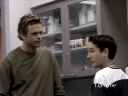 StrongMed 2x08 049