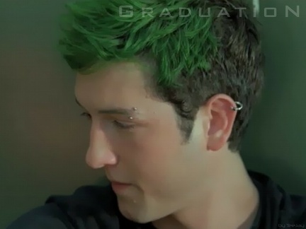 GraduationGreen02