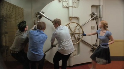 Graduation Trailer2 071