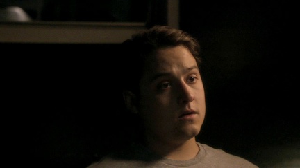 Sean CSINY 8x02 073