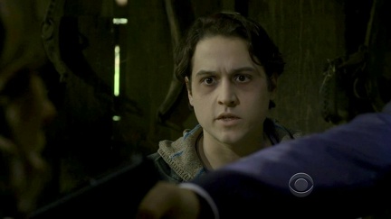 Sean GhostWhisperer 5x20 40