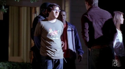 SM Standoff 1x09 055